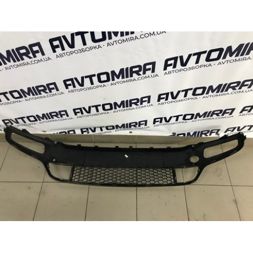 Решітка переднього бампера Fiat Punto 2009-2011 735500127